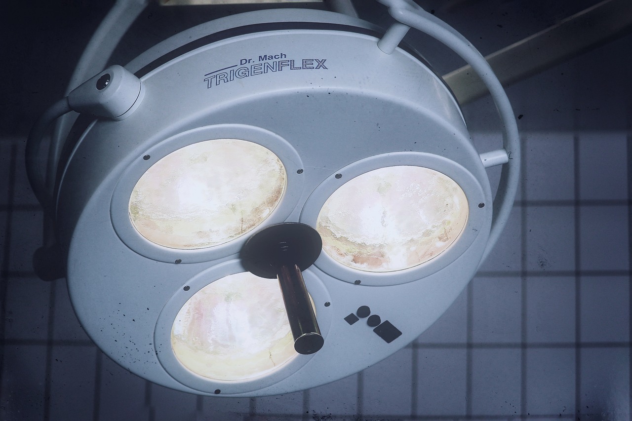 阿里云实名账号:海外流量卡:使用前需要注意什么?