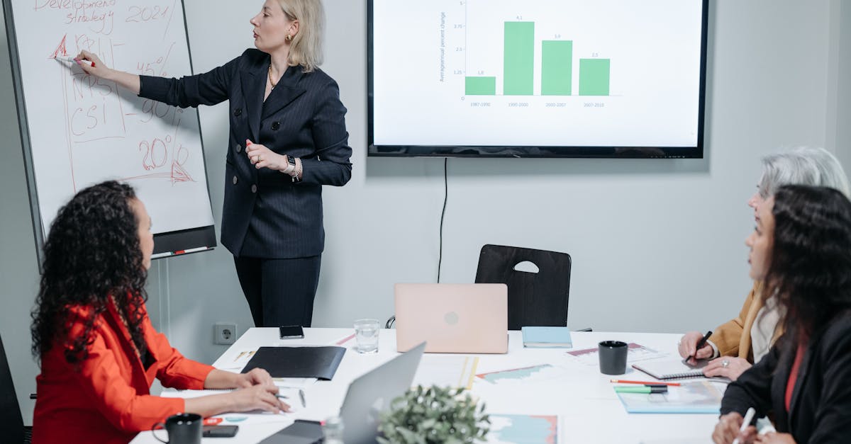 虎牙实名账号：卡卡借app详情下载教程